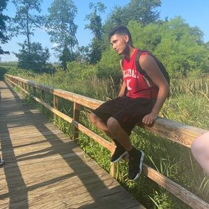 Meet your Posher, Johnathan